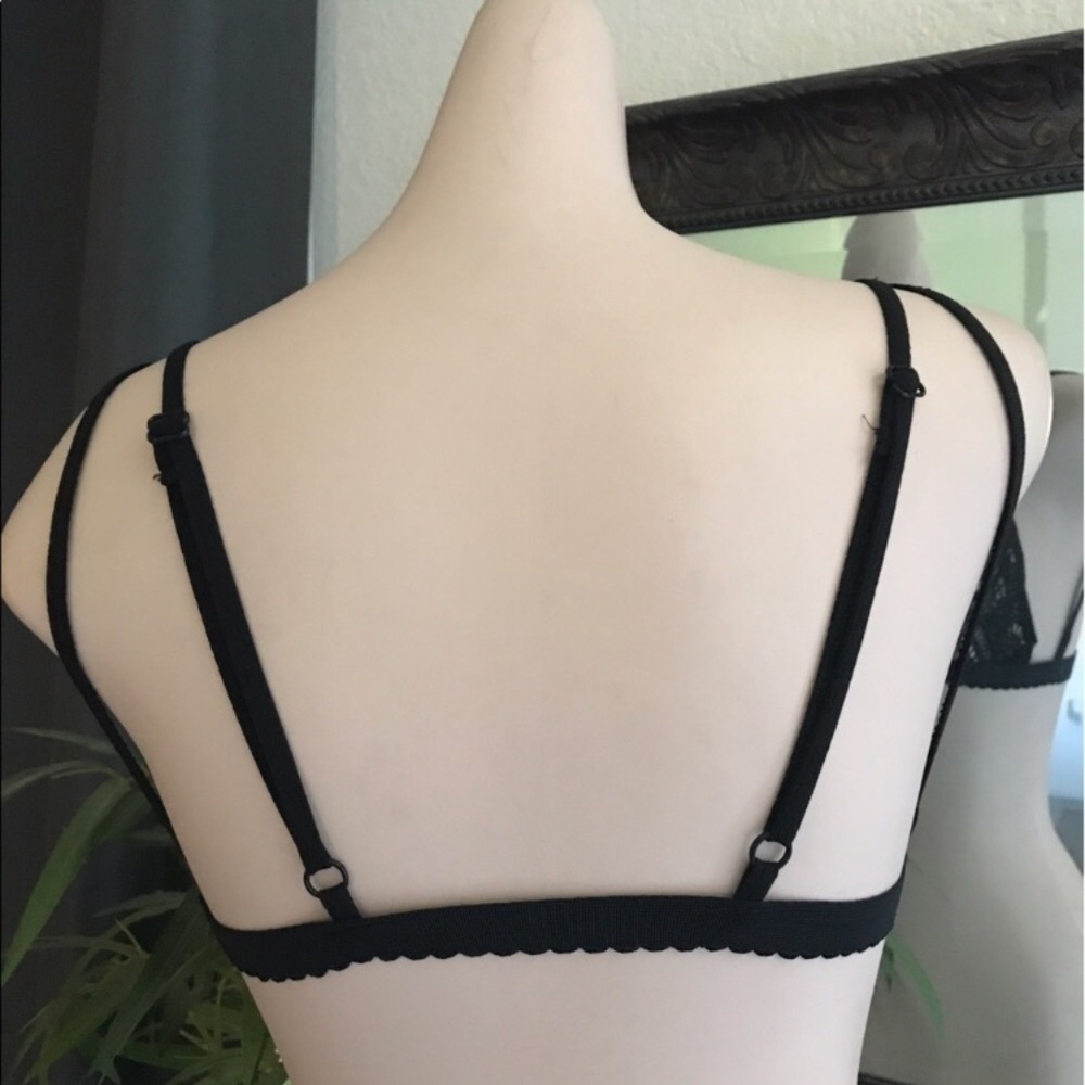 Black lacy Bralette size L - Picture 2 of 3